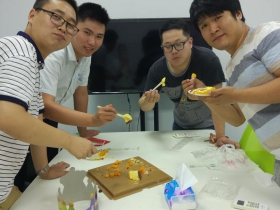 緣來(lái)一家人，分享蛋糕，分享夢(mèng)想 （7月）